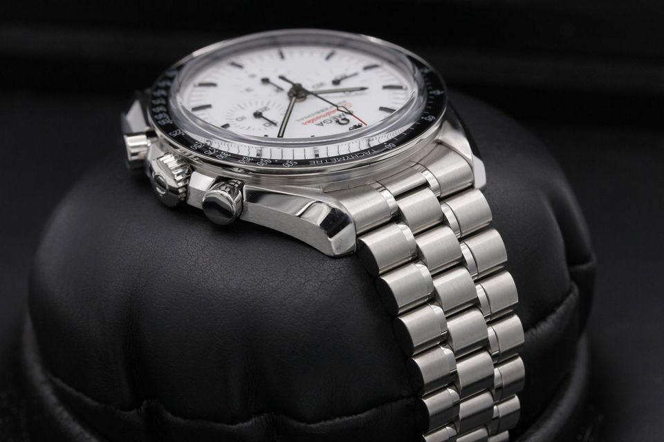 Omega Speedmaster Moonwatch Professional 310.30.42.50.04.001 Image 4